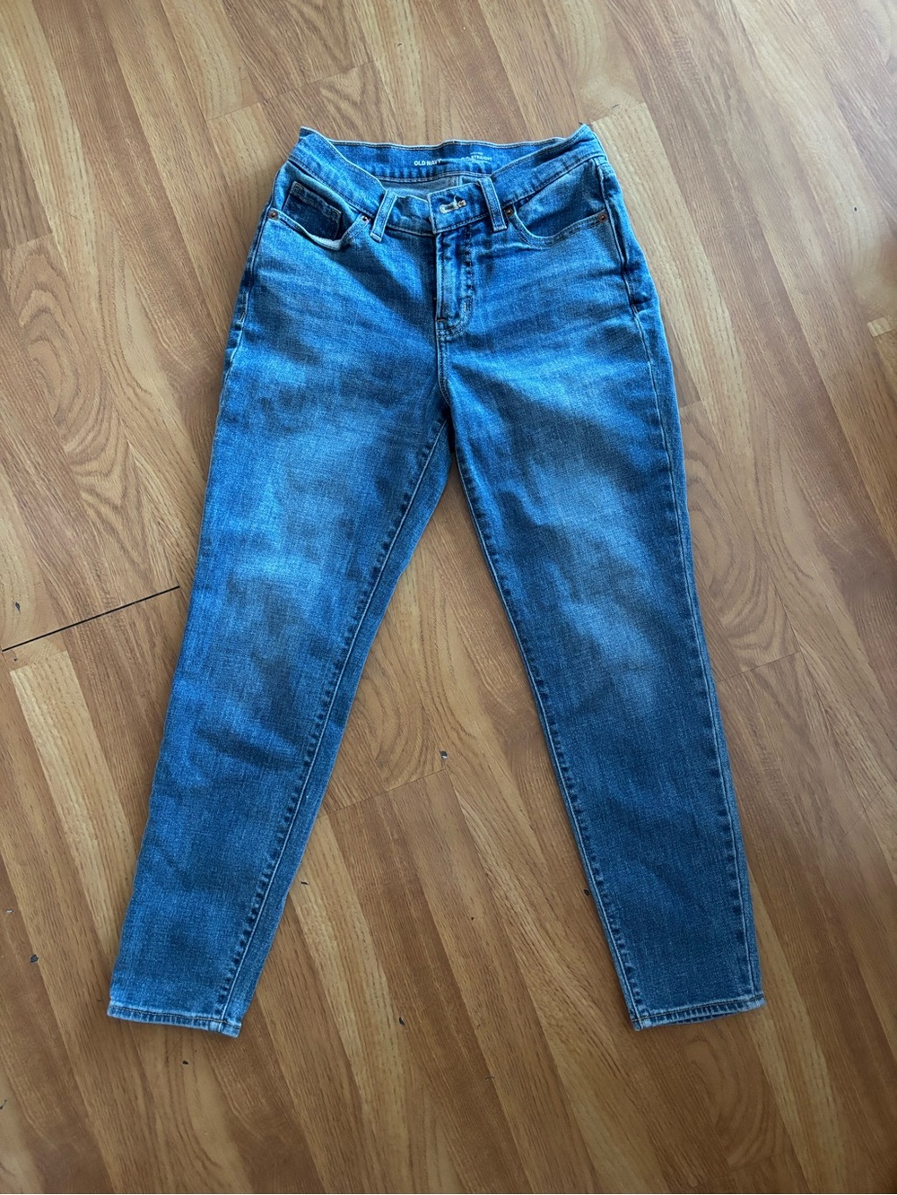 Old Navy Women's Skinny Jeans - Blue Wash
